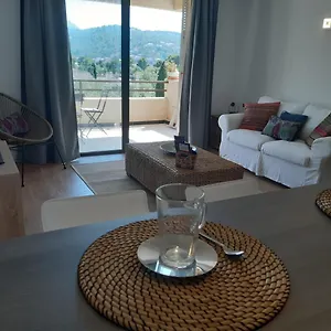 Apartamento Moderno Con Vista A La Montaña